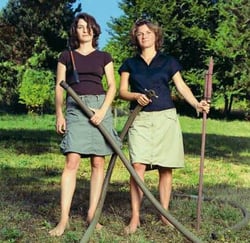 Louis Chenu Père & Filles - Juliette & Caroline Chenu logo