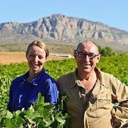 Bodegas Ampelos - Max Egolf & Martina Pfister logo