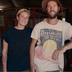 Manon Farm - Tim Webber & Monique Millton logo