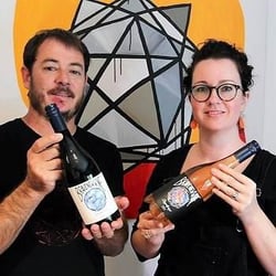Brave New Wine - Yoko Luscher-Mostert & Andries Mostert logo