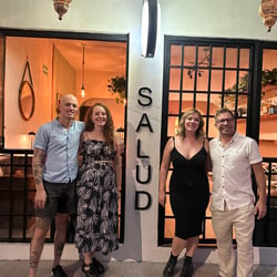 SALUD Wine Shop 851508