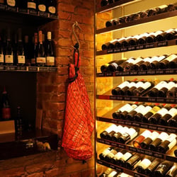 ÀGORÀ Wine & Deli 1385057