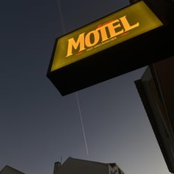 Bar Motel 1348766