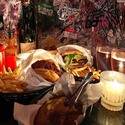 Mary’s Newtown 952984