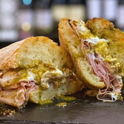 A’ Putìa - Salumeria, Panini e Vini 881322