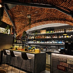 Osteria rosso di sera 1390410