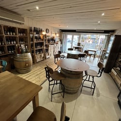 XVIII sur Vins by Céleste 850350