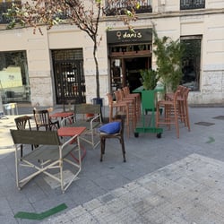 Dani’s Wine Bar 1405676