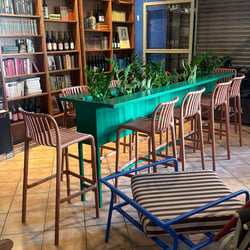 Dani’s Wine Bar 1405699
