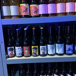 Dani’s Wine Bar 1405700