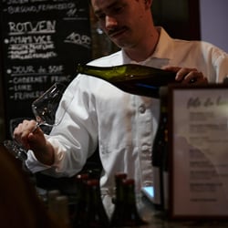 Hundertwein Bar & Shop 1335633