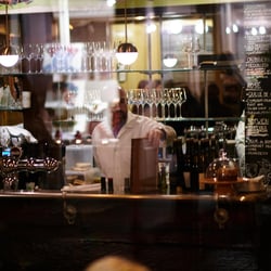 Hundertwein Bar & Shop 1335637