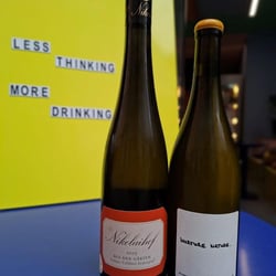 Tipsy Wine Concept Store 1377734