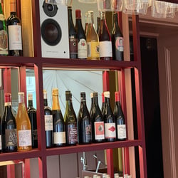 Almi Bistro 1372798