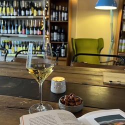 Palate Bottle Shop 1361804