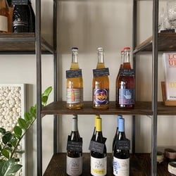 BOHO Wine & Bar. 805905