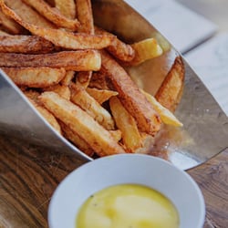 Apéro. In AOYAMA 666247