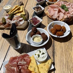 Bù Cheese Bar 352633