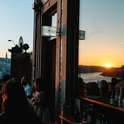 Casa Tão Longe, Tão Perto - Porto 786623
