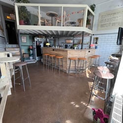 Chewie’s Bar 476315