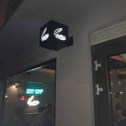 Eff Eff Oyster and Wine Bar 243529