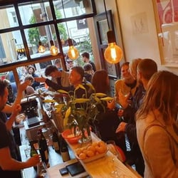 Leo’s Wine Bar 524755