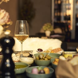 Nomi winebar 709941