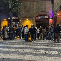 AngoloB 784940