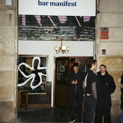 Bar Manifest 762771