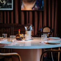 LEUCHTENDROTER 616834