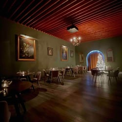 Mystic Picnic Wine & Whiskey Bar 568159