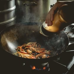 STAJ Noodle bar 638360