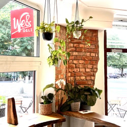 We & Deli 686580