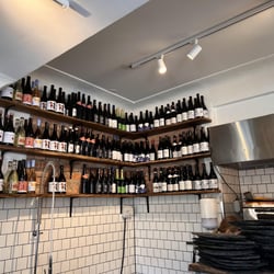We & Deli 686581