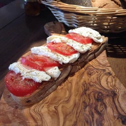 Ai Troeggi. Vino, Birra e Bruschetta 21335