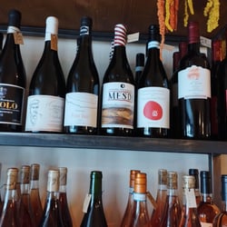 aMare Wine & Flower Shop 606975