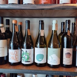 aMare Wine & Flower Shop 606967