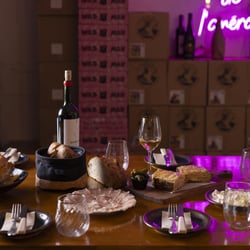 Bare Wine 793675
