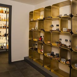 Cocun Cellar Restaurant 292123