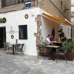 Vinilo Wine Bar & Bistro 67516