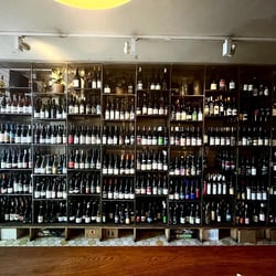 107 Wine Shop and Bar 721507