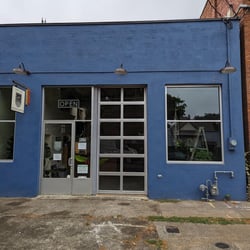Headquarters 704734