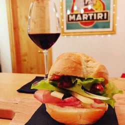Puteca wine bar 224528