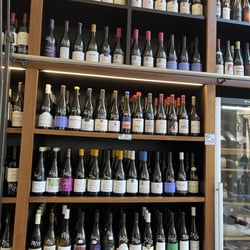 Symposium wine bar 618979