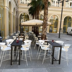 Symposium wine bar 618986