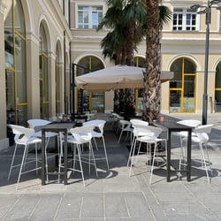Symposium wine bar 618987