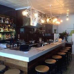 Willing Bros. Wine Merchants 10119