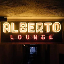 Alberto’s Lounge 174061