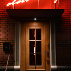 Darling Restaurant 768253