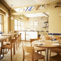 Elliot’s Hackney 772162